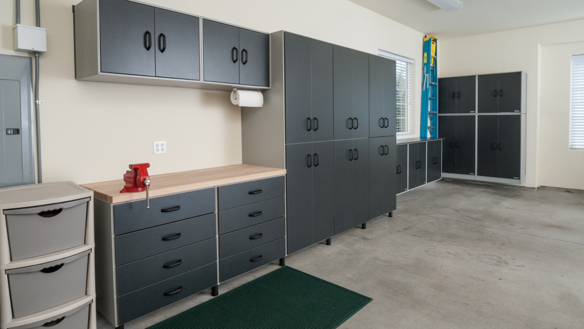 The Benefits of Custom Garage Storage Systems